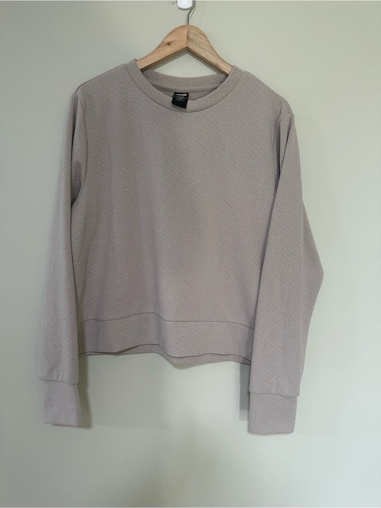Avia Tops - Avia Textured Crewneck Sweatshirt in Lilac
